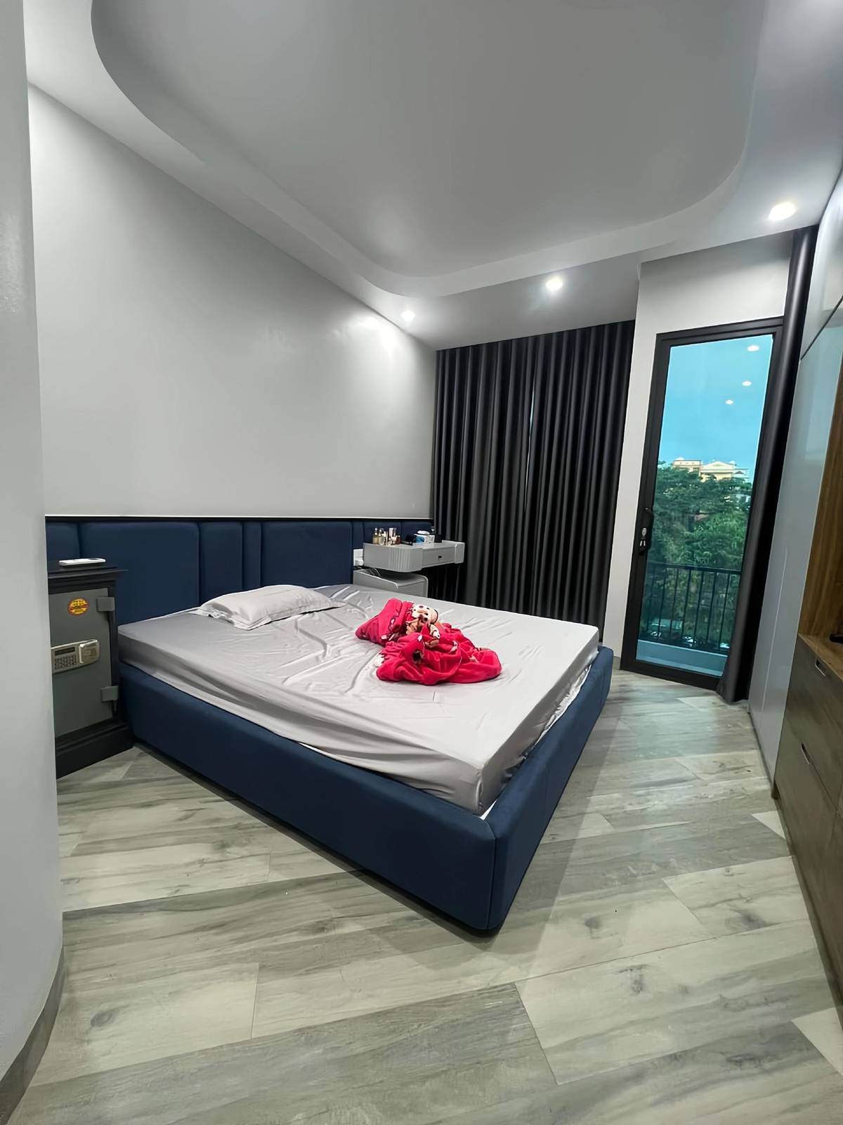 Giường ngủ bọc nệm