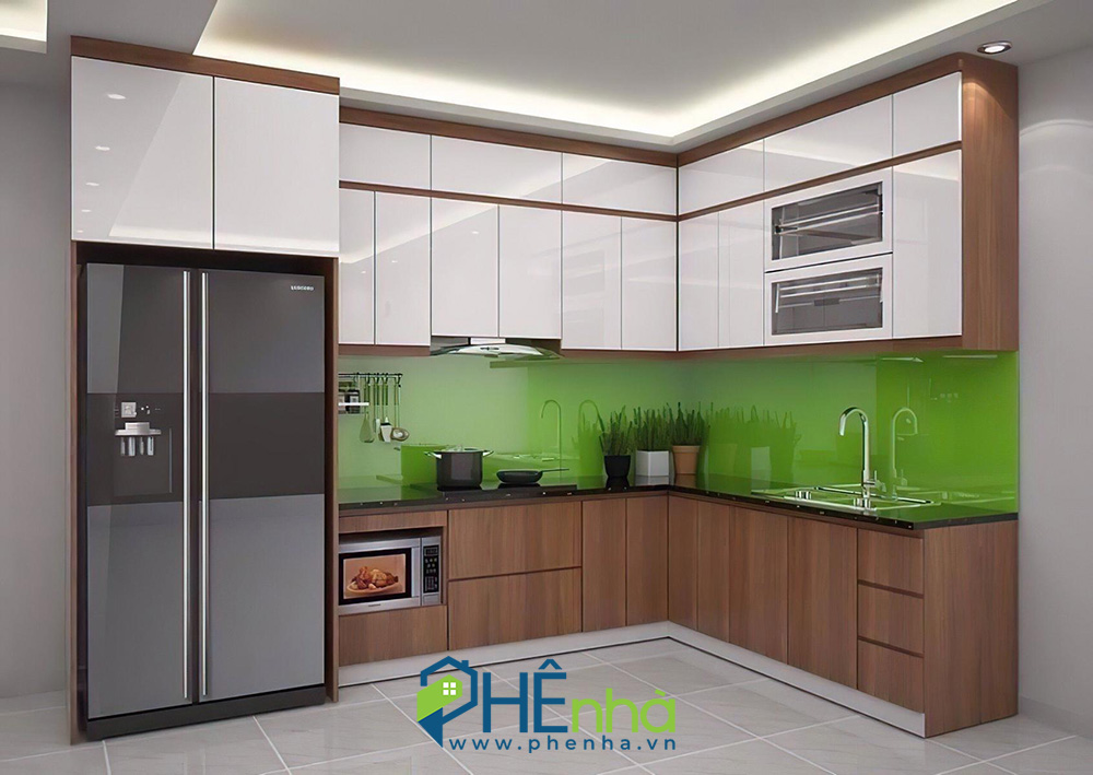 Mẫu tủ bếp Acrylic bóng gương màu trắng kết hợp vân gỗ - TB69